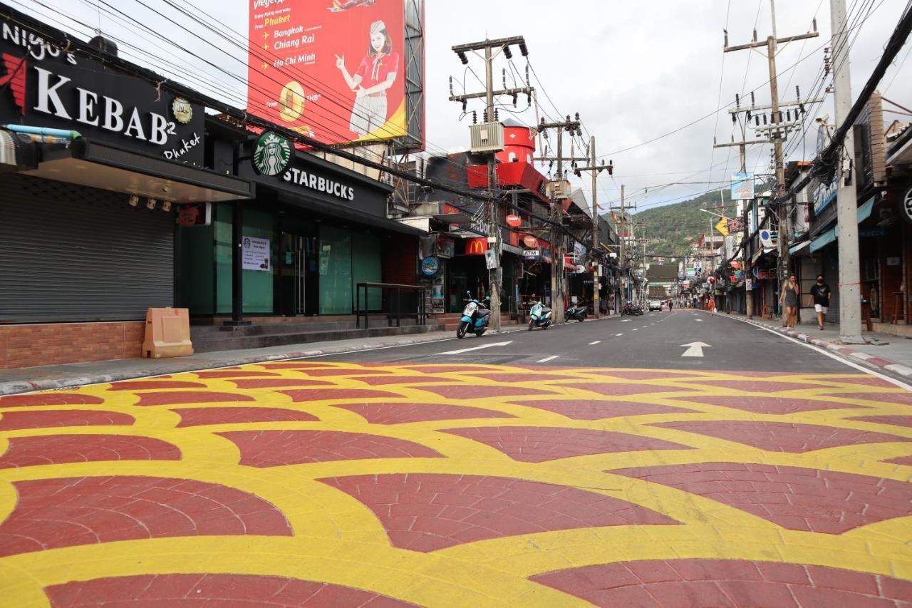 Oyo 739 Presley Guesthouse Phuket Patong Luaran gambar